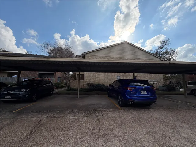 $1,200 | 1515 Sandy Springs Road, Unit 1808, Houston, TX 77042