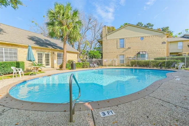 $1,200 | 1515 Sandy Springs Road, Unit 1808, Houston, TX 77042