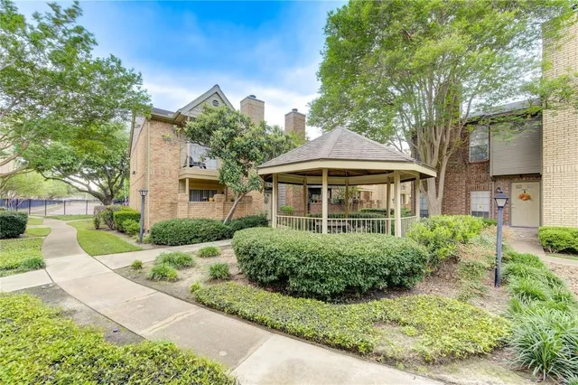 $1,200 | 1515 Sandy Springs Road, Unit 1808, Houston, TX 77042