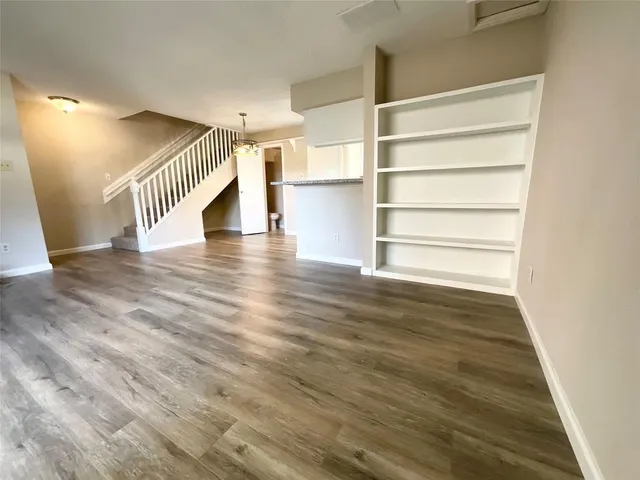 $1,200 | 1515 Sandy Springs Road, Unit 1808, Houston, TX 77042