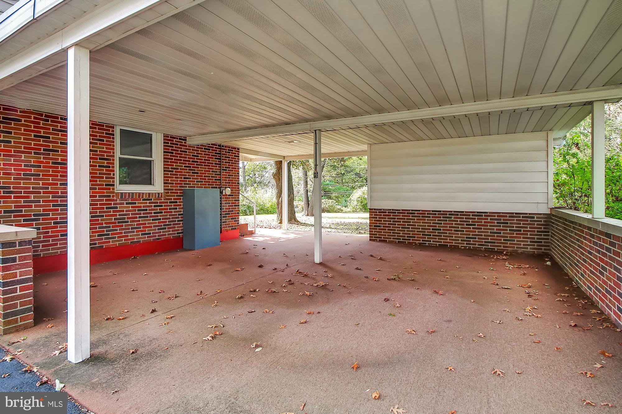 3408 Stoudts Ferry Bridge Road Reading, PA 19605 - Photo 25 of 26 Carport