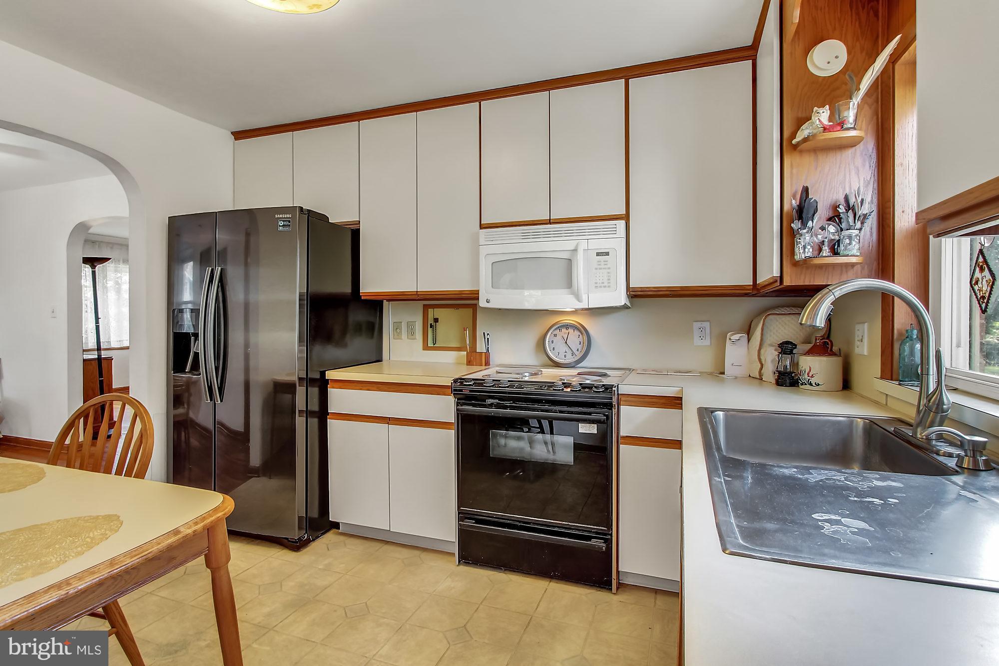 3408 Stoudts Ferry Bridge Road Reading, PA 19605 - Photo 9 of 26 Kitchen