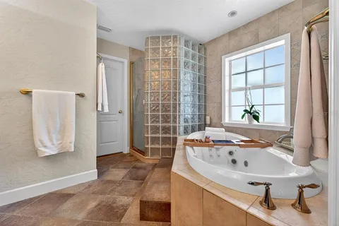 $1,275,000 | 5900 Bayview Circle South, Gulfport, FL 33707