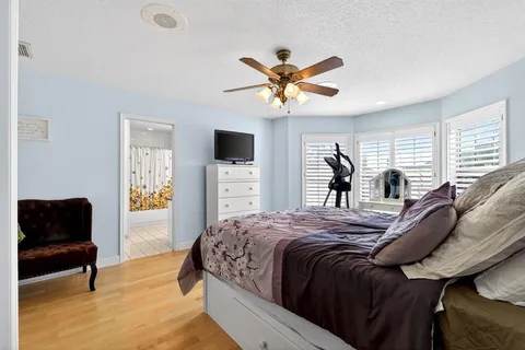 $1,275,000 | 5900 Bayview Circle South, Gulfport, FL 33707