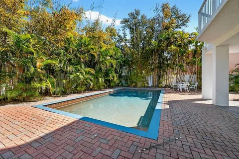 $1,199,000 | 5900 Bayview Circle South, Gulfport, FL 33707