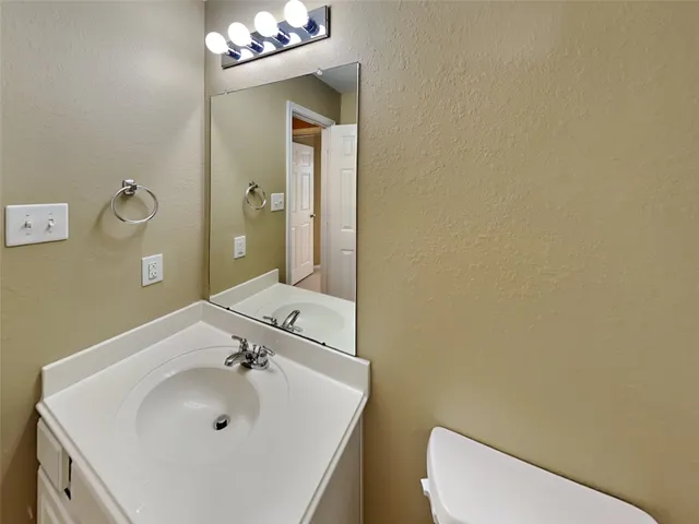 $3,020 | 633 Rocky Hollow Lane, League City, TX 77573