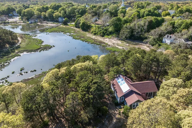 $2,100,000 | 50 Higgins Lane, Wellfleet, MA 02667