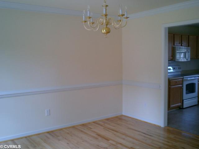 5221 Hopkins Road Richmond, VA 23234 - Photo 2 of 4 Dining Room