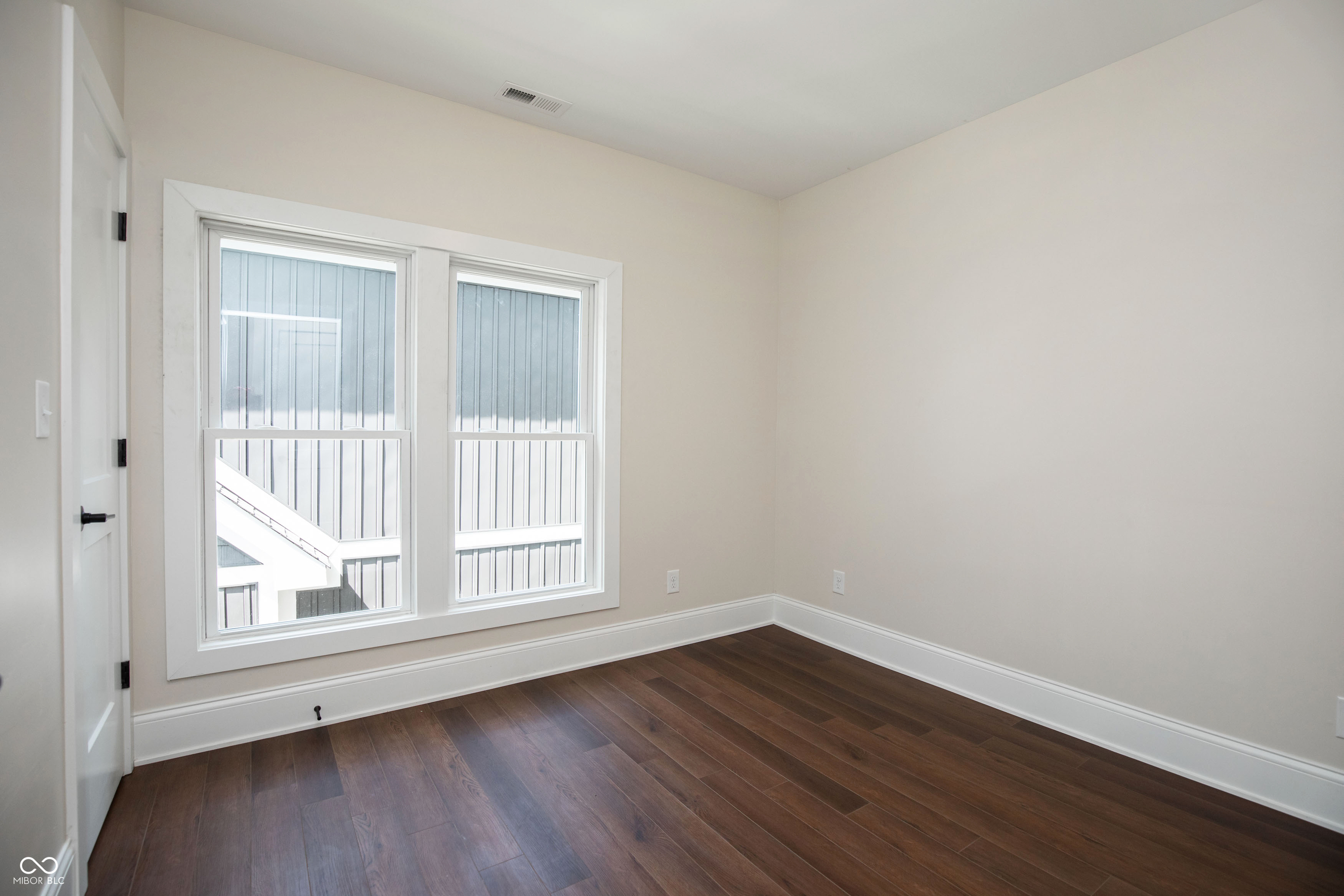 405 Keystone Avenue Indianapolis, IN 46201 - Photo 14 of 54