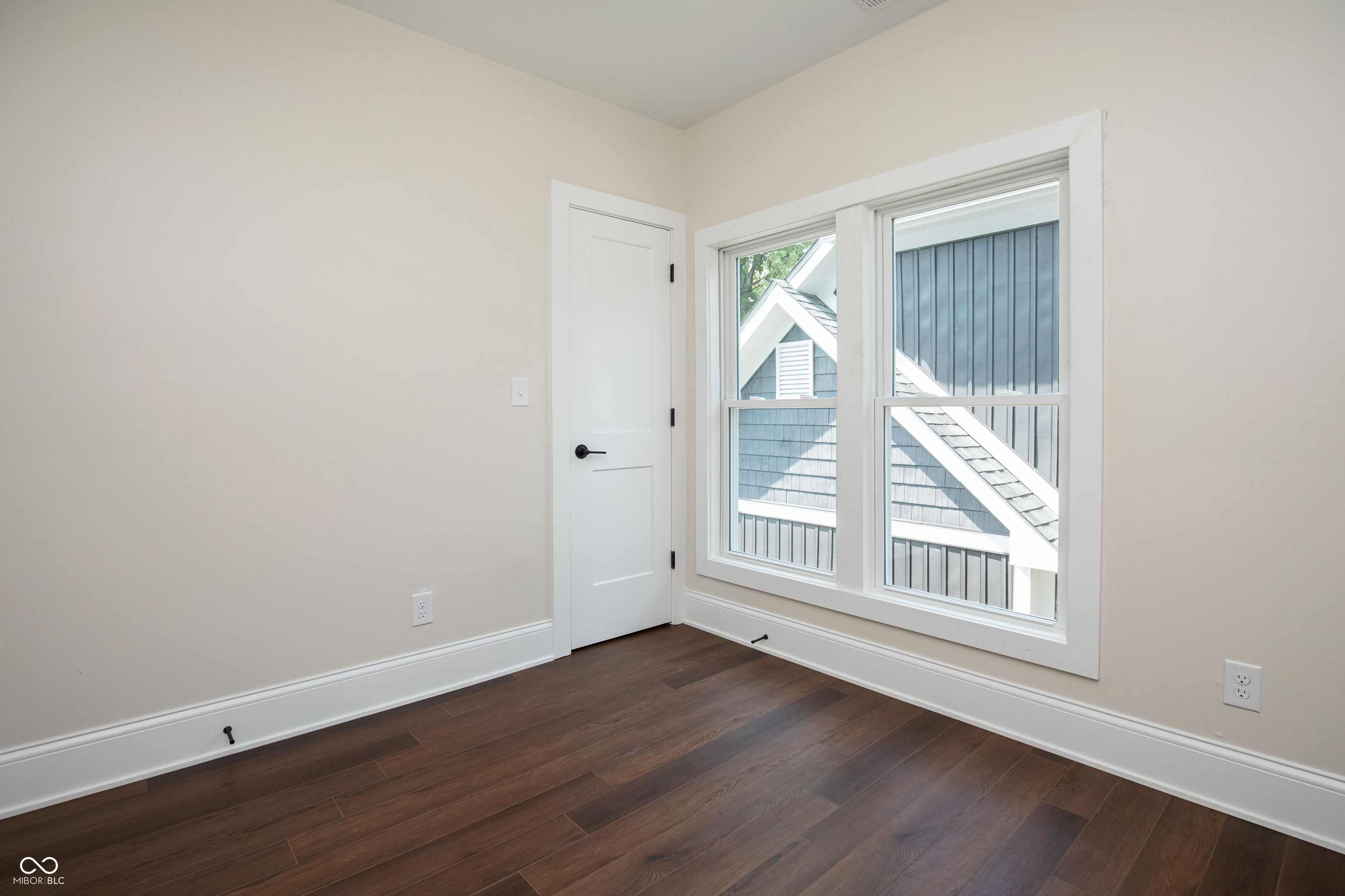 405 Keystone Avenue Indianapolis, IN 46201 - Photo 15 of 54