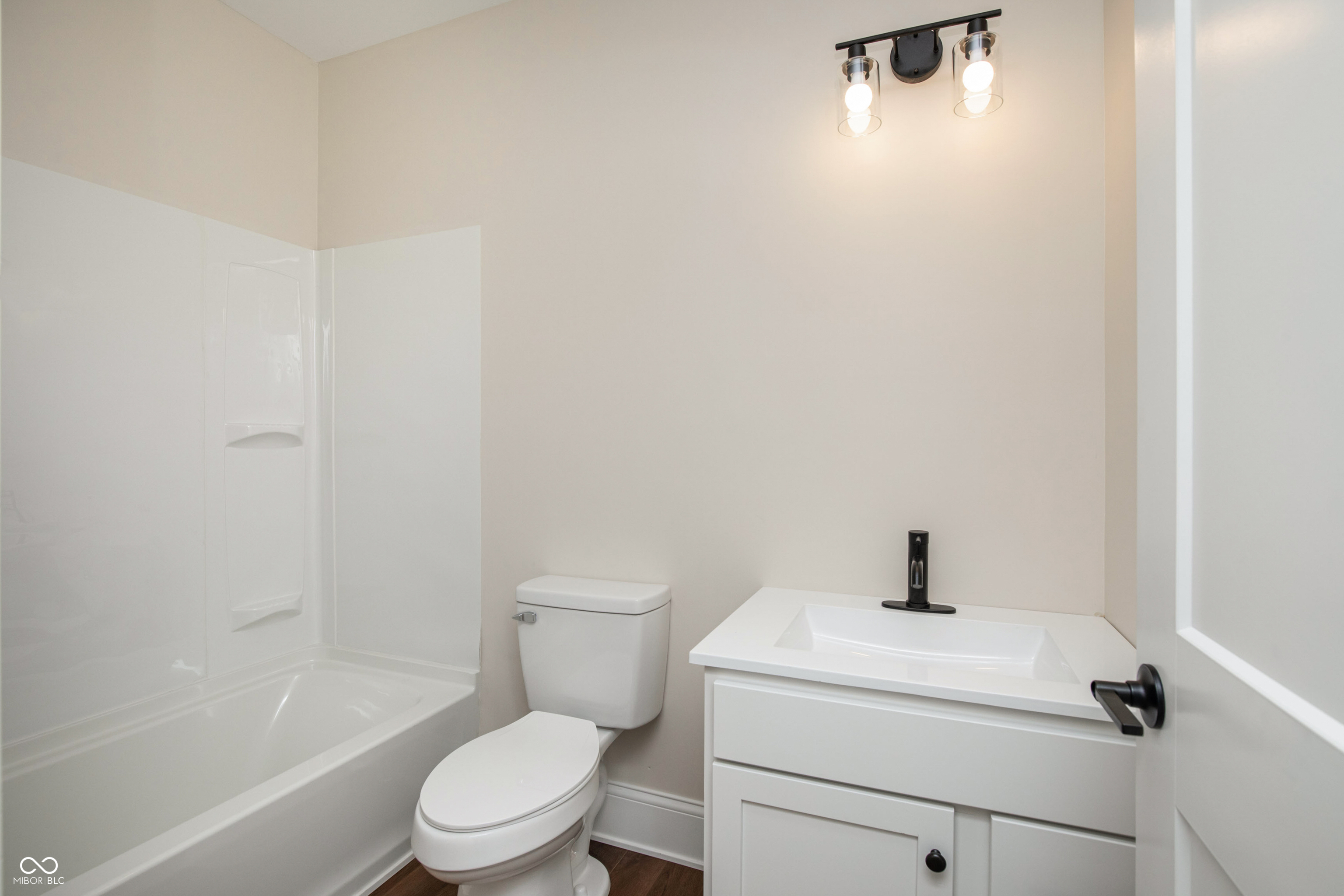 405 Keystone Avenue Indianapolis, IN 46201 - Photo 16 of 54