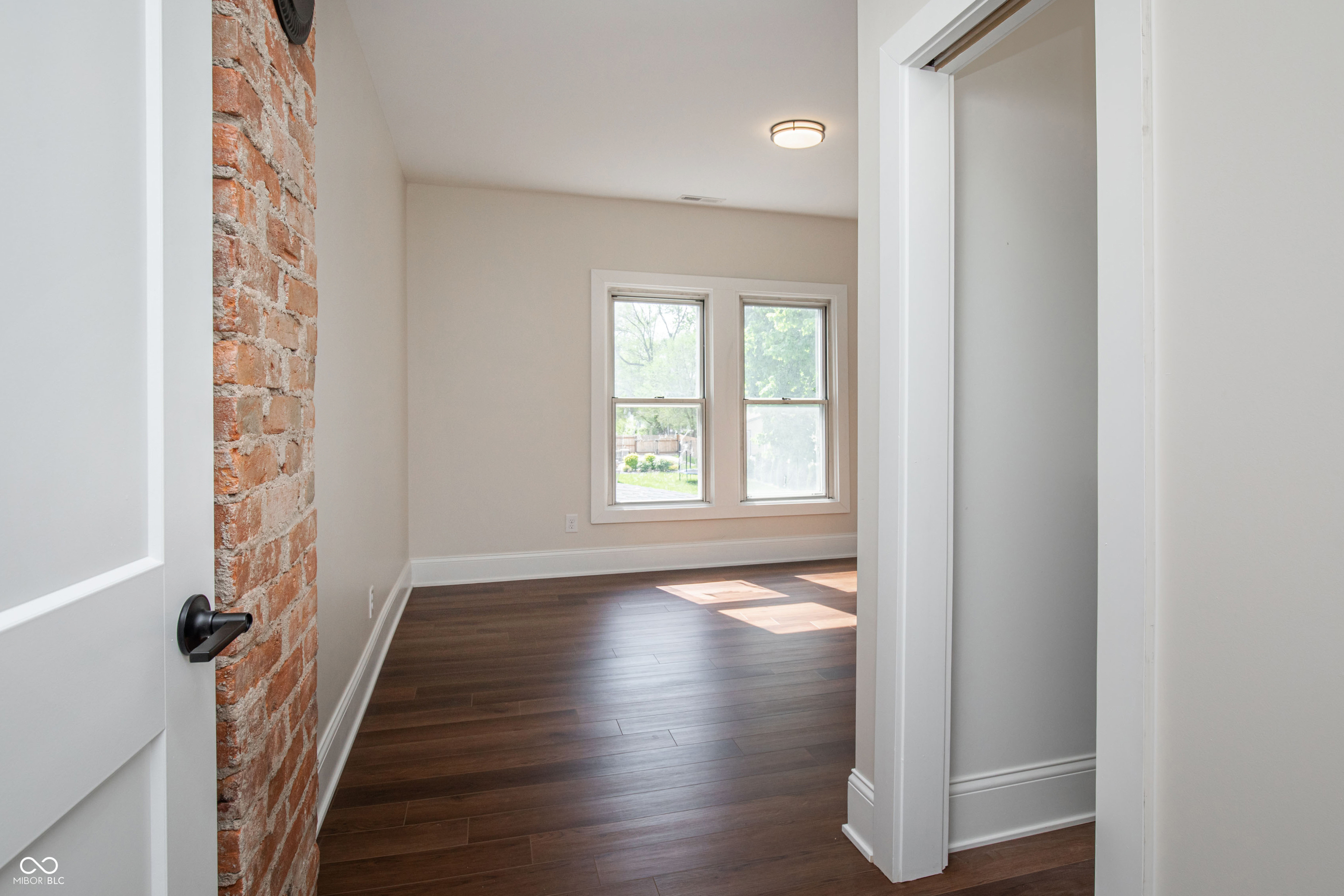 405 Keystone Avenue Indianapolis, IN 46201 - Photo 17 of 54