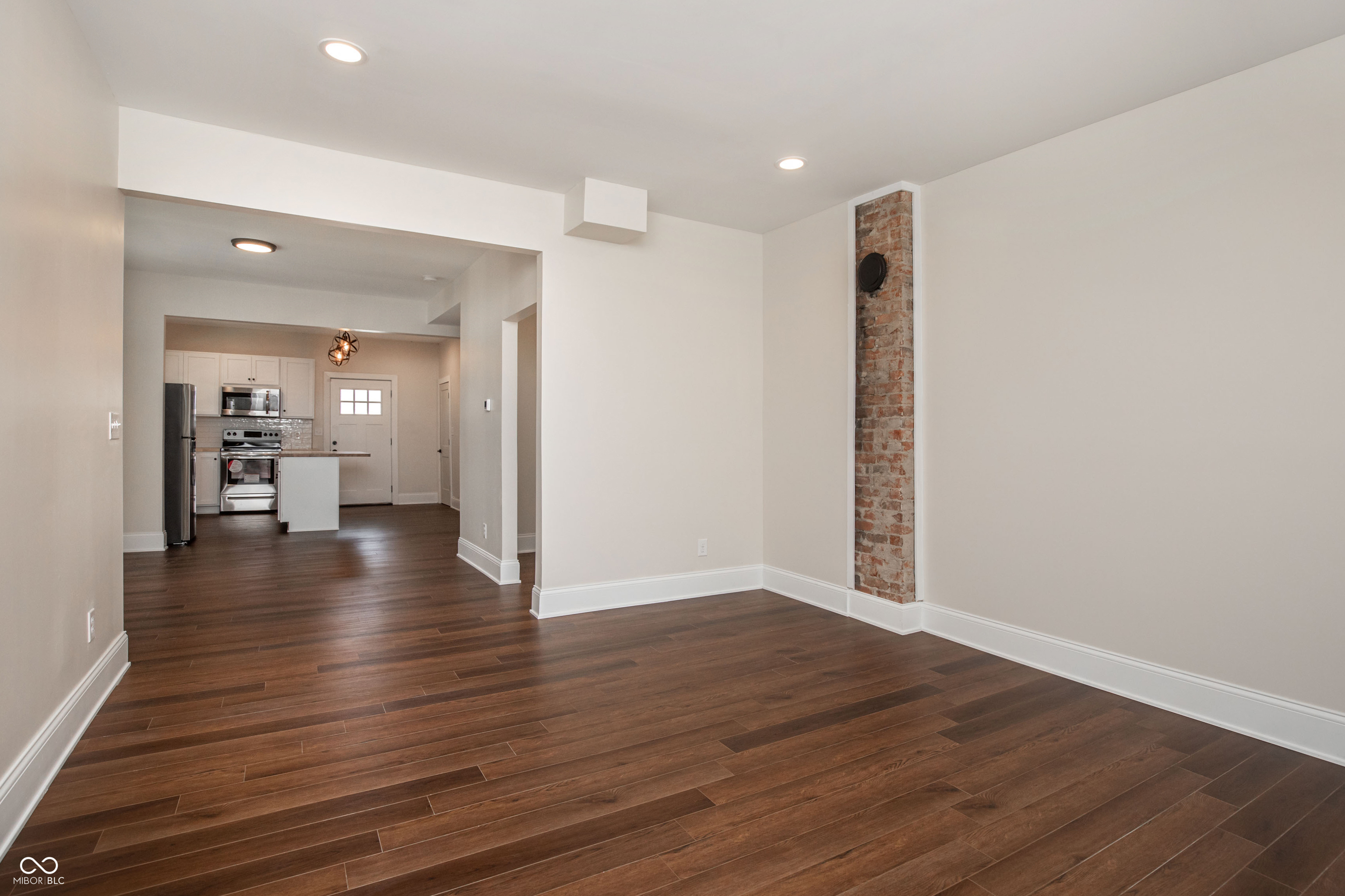 405 Keystone Avenue Indianapolis, IN 46201 - Photo 5 of 54