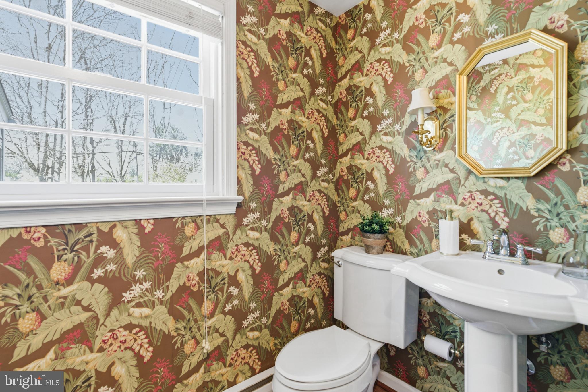 1329 Sugartown Road Berwyn, PA 19312 - Photo 16 of 34 Main Floor powder room