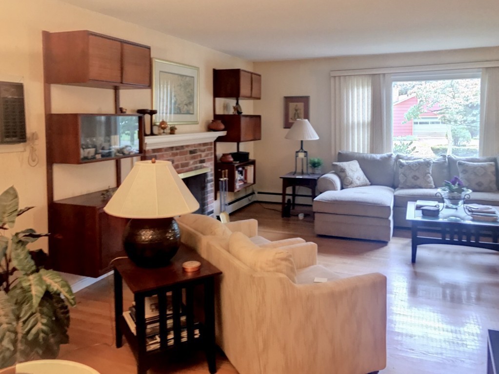 82 Avondale Road Longmeadow, MA 01106 - Photo 5 of 25 Gallery Image 5