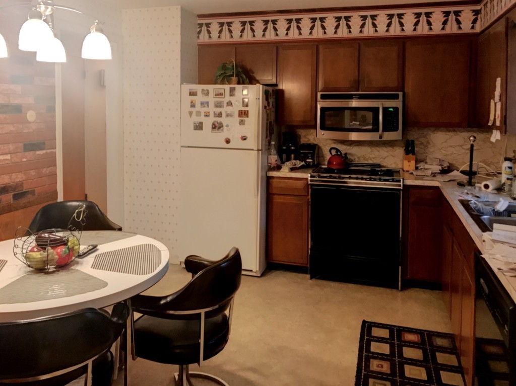 82 Avondale Road Longmeadow, MA 01106 - Photo 10 of 25 Gallery Image 10