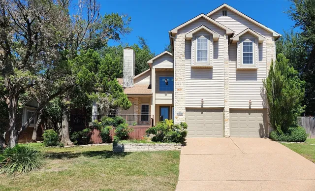 $709,000 | 7304 Halbert Drive, Austin, TX 78750