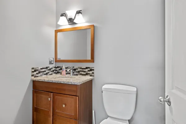 $2,675 | 37 Fords Landing Drive, Dover, NH 03820