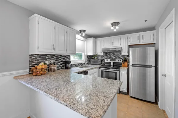 $2,675 | 37 Fords Landing Drive, Dover, NH 03820