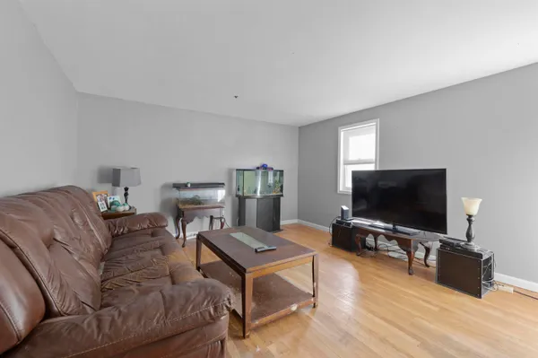 $2,675 | 37 Fords Landing Drive, Dover, NH 03820