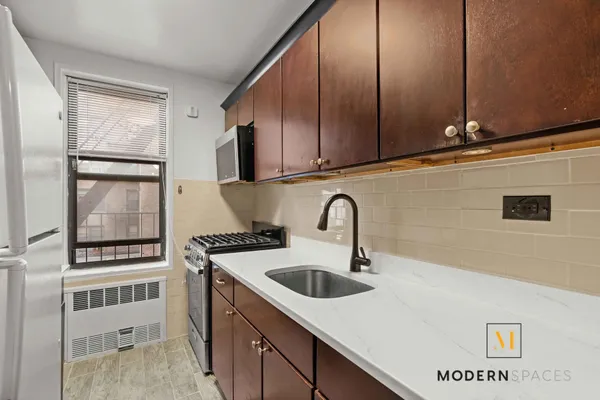 $245,000 | 33-27 91st Street, Unit 2E | Jackson Heights