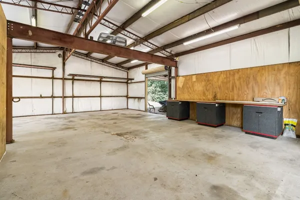 a view of a garage
