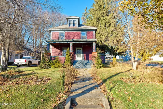 $200,000 | 18 1st Avenue, Mayfield, NY 12117