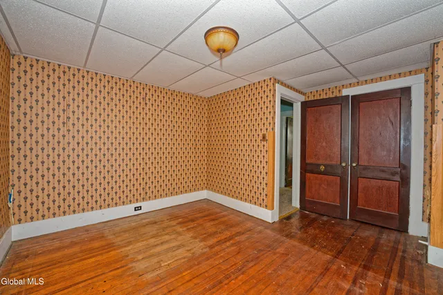 $200,000 | 18 1st Avenue, Mayfield, NY 12117