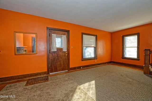 $200,000 | 18 1st Avenue, Mayfield, NY 12117