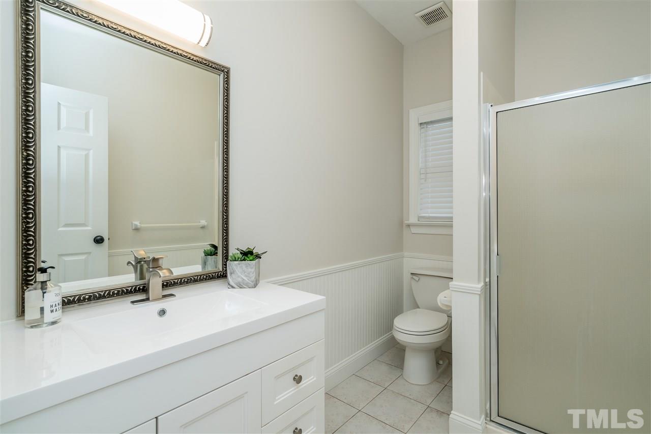 6916 Darcy Lane Raleigh, NC 27606 - Photo 12 of 30 Gallery Image 12