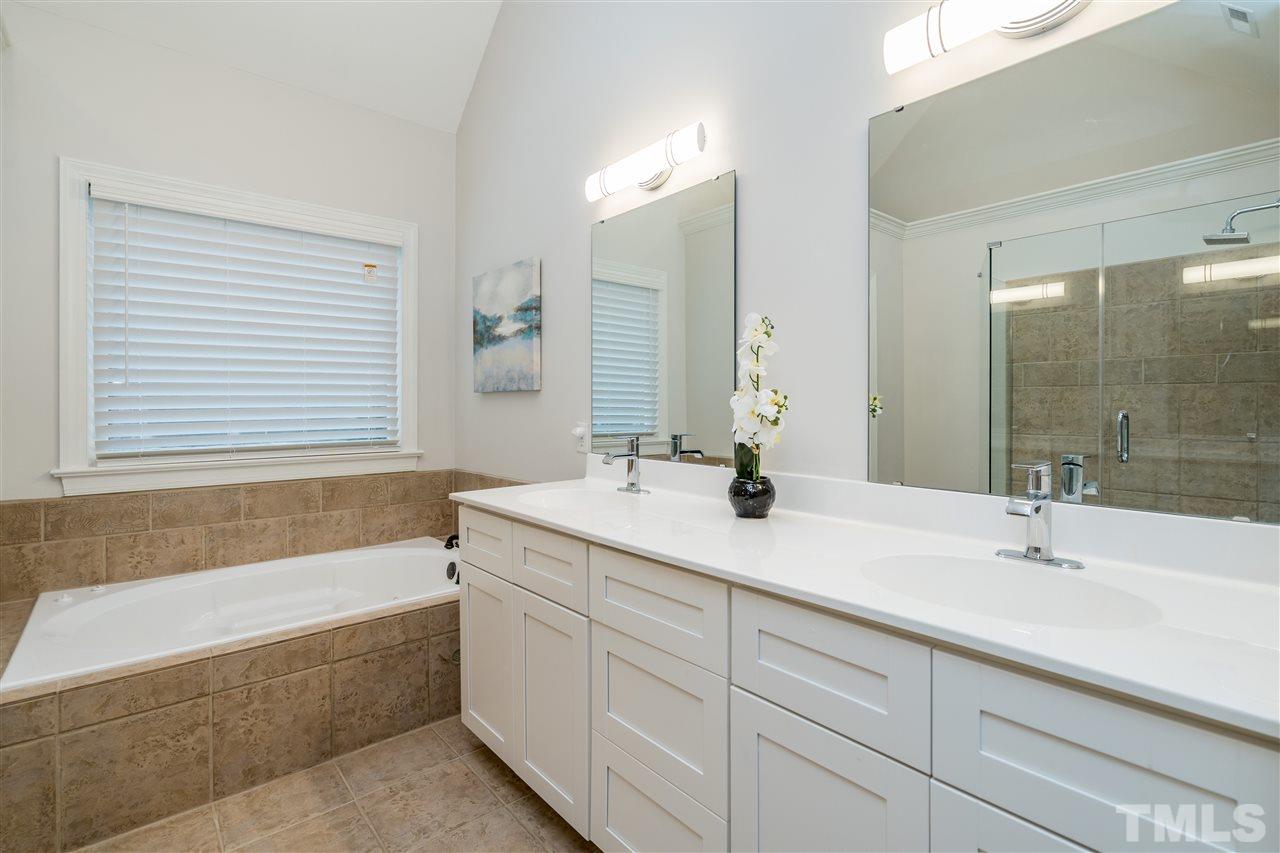 6916 Darcy Lane Raleigh, NC 27606 - Photo 16 of 30 Gallery Image 16