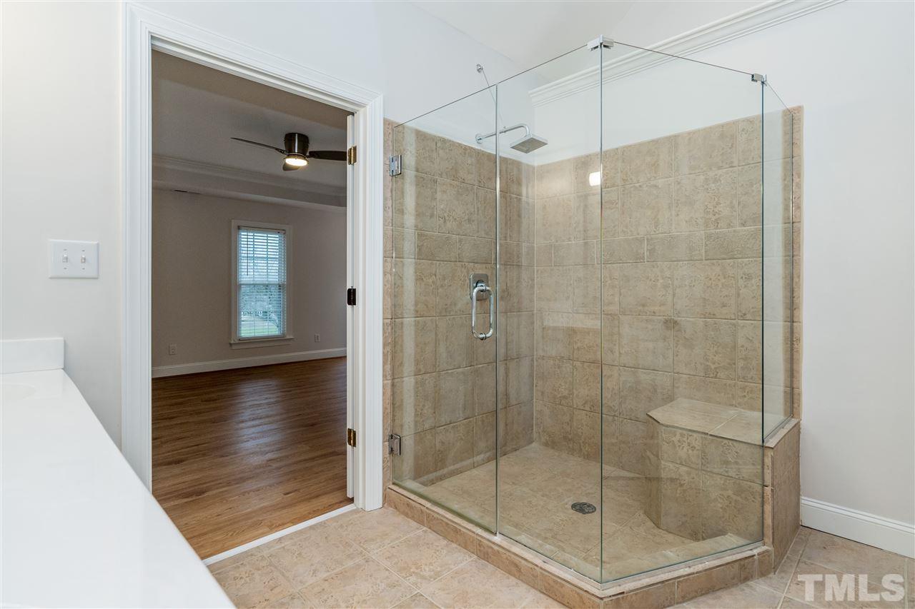 6916 Darcy Lane Raleigh, NC 27606 - Photo 17 of 30 Gallery Image 17