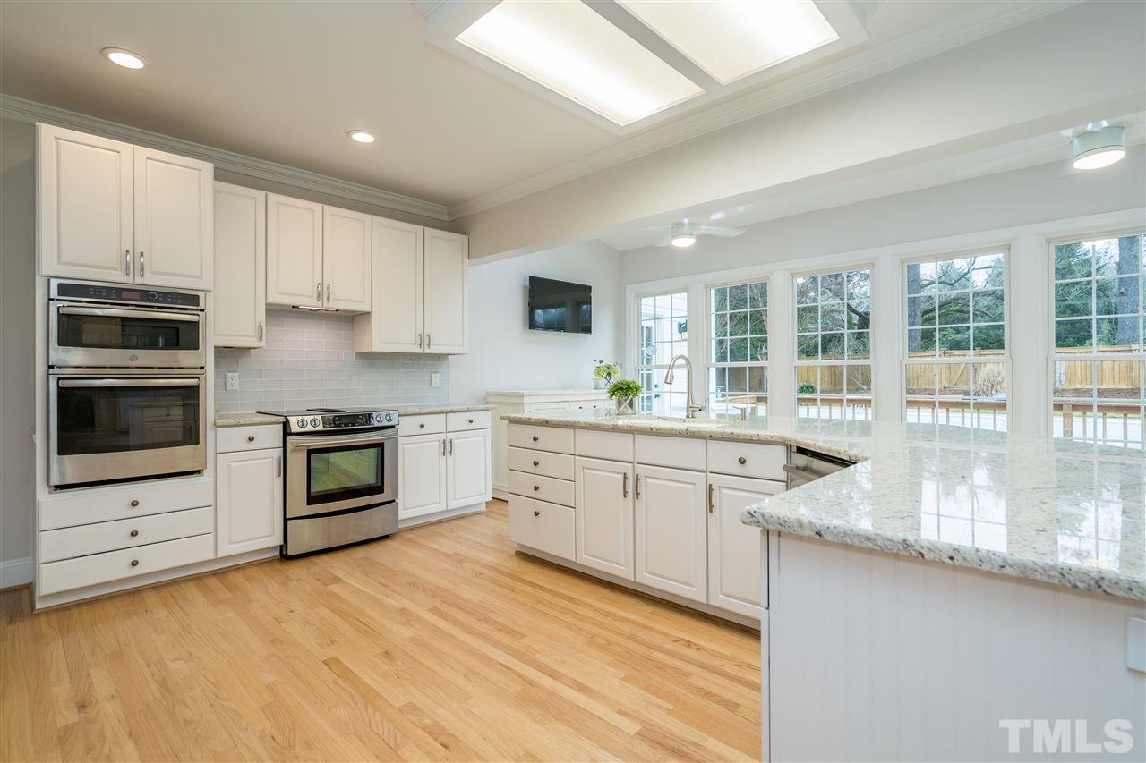 6916 Darcy Lane Raleigh, NC 27606 - Photo 8 of 30 Gallery Image 8