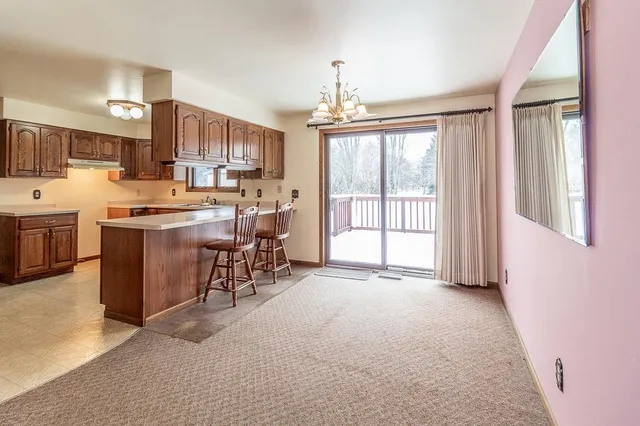 $475,000 | N5558 County Road West, New London, WI 54961