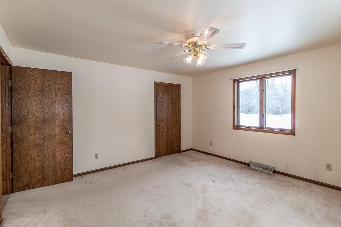 N5558 County Road West New London, WI 54961 - Photo 16 of 55