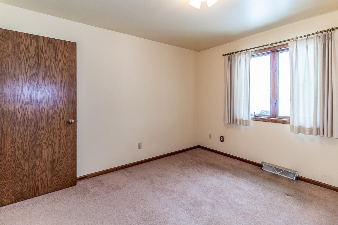 N5558 County Road West New London, WI 54961 - Photo 22 of 55