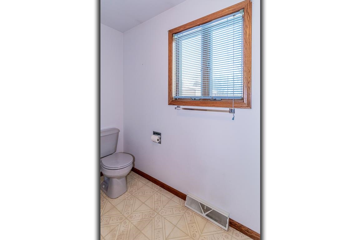 N5558 County Road West New London, WI 54961 - Photo 29 of 55