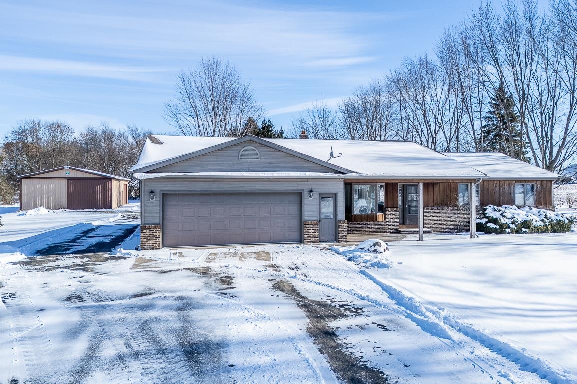 N5558 County Road West New London, WI 54961 - Photo 31 of 55