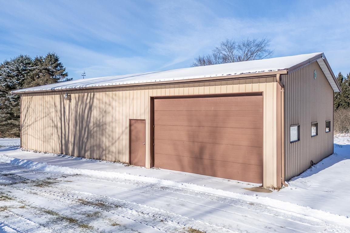 N5558 County Road West New London, WI 54961 - Photo 38 of 55