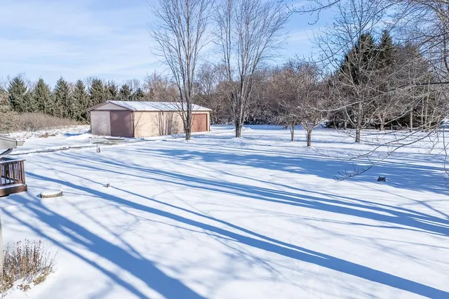 $475,000 | N5558 County Road West, New London, WI 54961