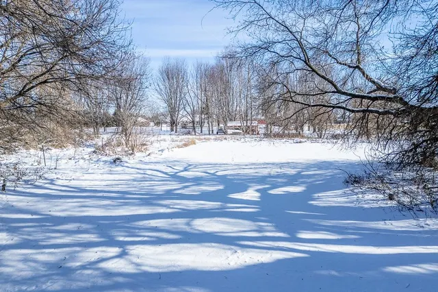 $475,000 | N5558 County Road West, New London, WI 54961