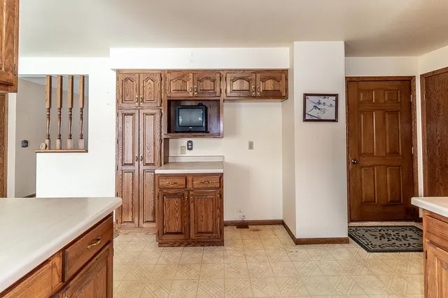 $475,000 | N5558 County Road West, New London, WI 54961