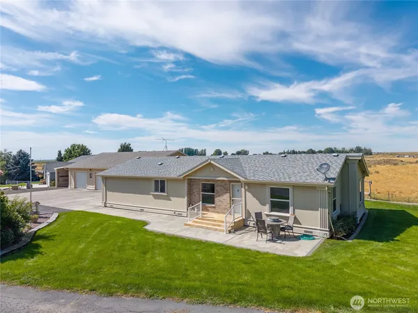 $370,000 | 10624 Handicap Drive Southeast, Warden, WA 98857