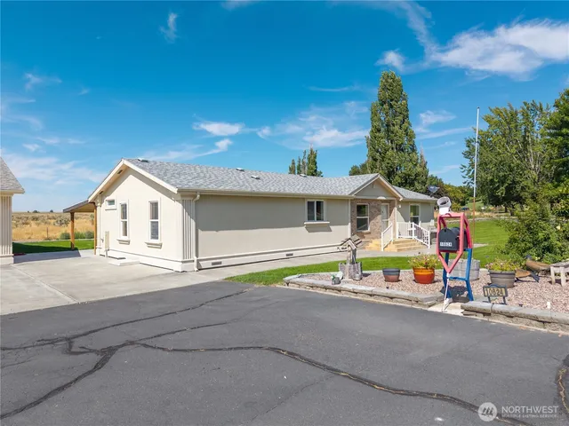 $370,000 | 10624 Handicap Drive Southeast, Warden, WA 98857