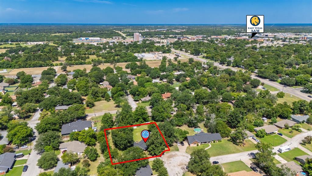 2617 Park Street Commerce, TX 75428 - Photo 2 of 34 a view of a city