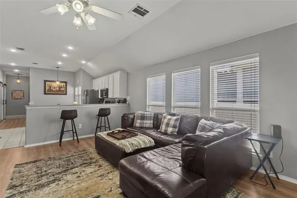 $310,000 | 1732 Jasmine Trail, Savannah, TX 76227