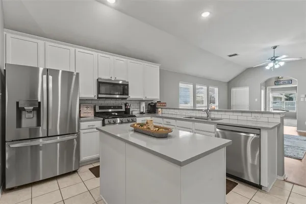 $310,000 | 1732 Jasmine Trail, Savannah, TX 76227