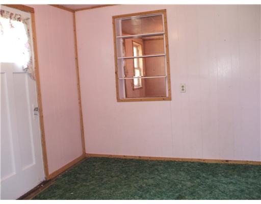 173 Godfrey Road Leechburg, PA 15656 - Photo 13 of 18 Den/Family/Great Room.