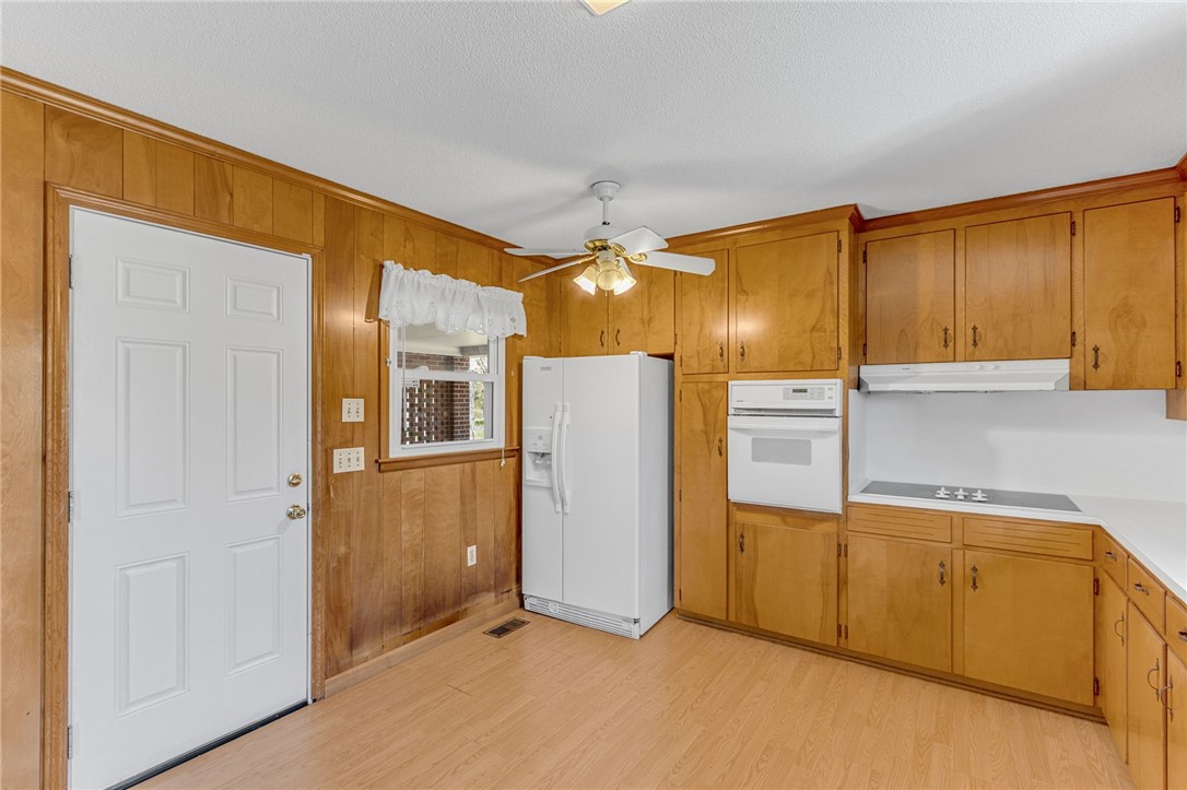 212 Corning Street Anderson, SC 29624 - Photo 8 of 25