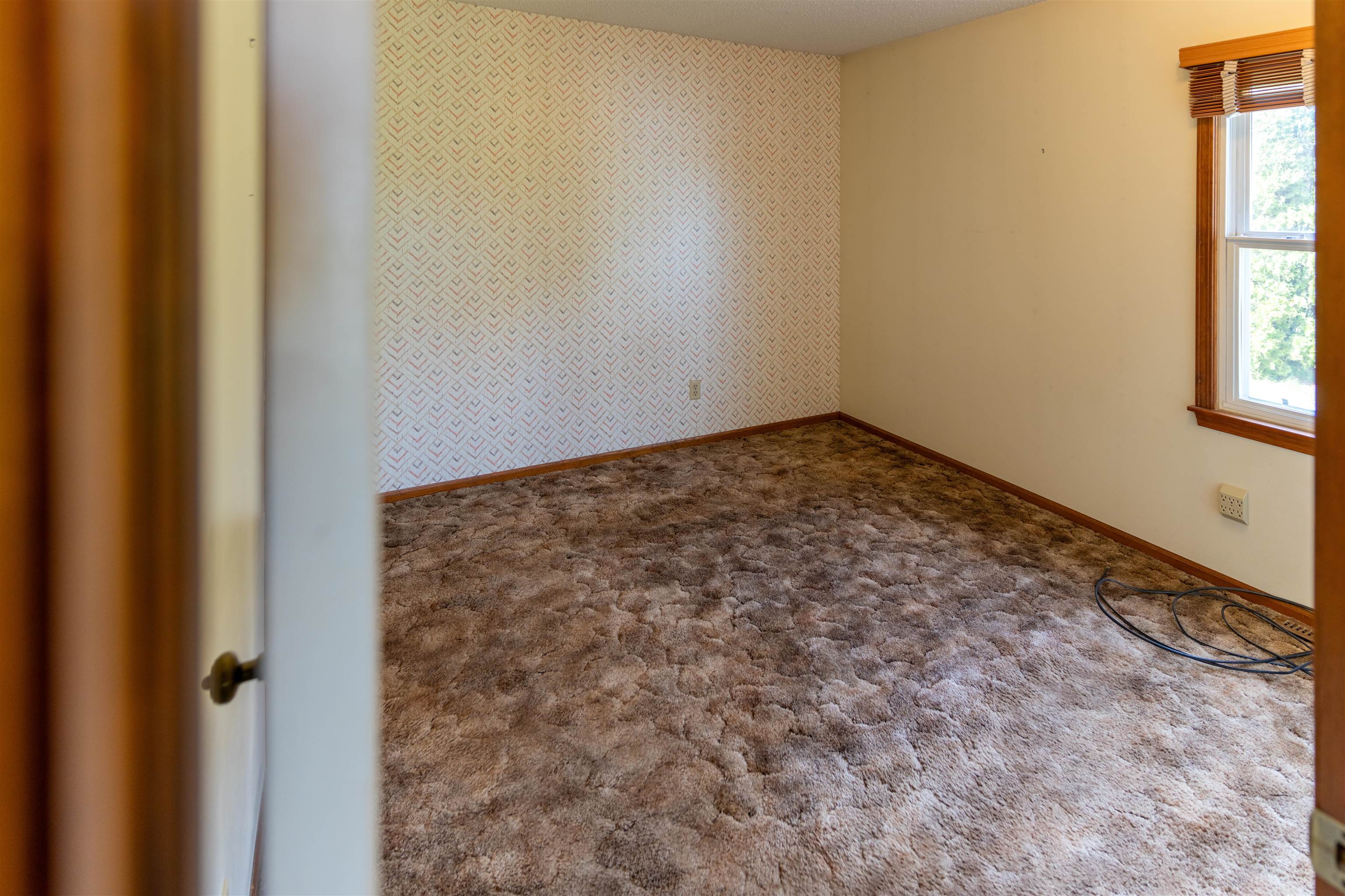 5928 Goodrick Road Traverse City, MI 49684 - Photo 14 of 29 1921512-e717e08d-9f56-43a4-9c8c-add9275d1a1f.JPG